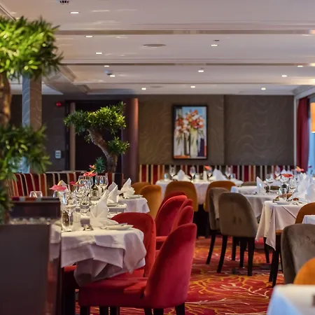 Botel Select Ms Charles Dickens 5*