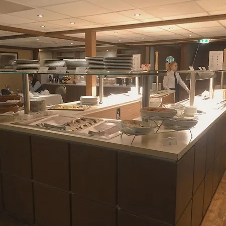Botel Select Ms Charles Dickens 5*